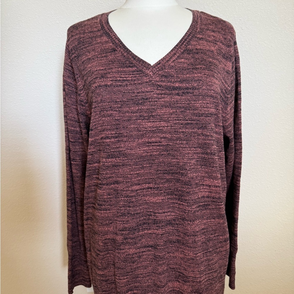 LOGO SWEATER BY LORI GOLSTEIN (sz Xlg)